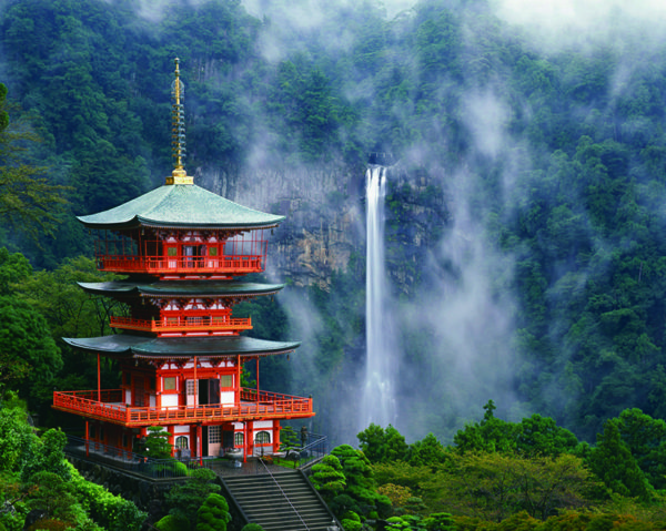 【日本の滝】一度は行ってみたい絶景！おすすめパワースポット